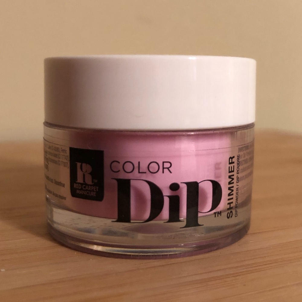 Light pink dip powder